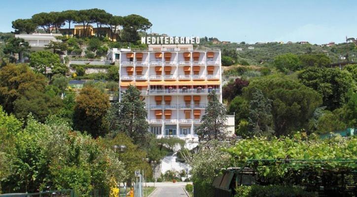 Hotel Mediterraneo Cavi di Lavagna Eksteriør billede